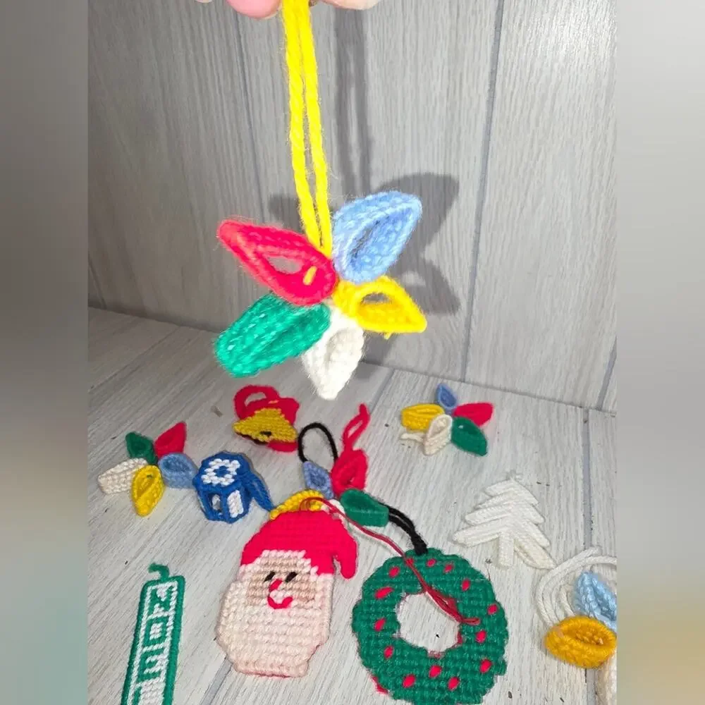 Vtg Handmade Mini Christmas Ornaments Holiday Decorations Country Retro Woven